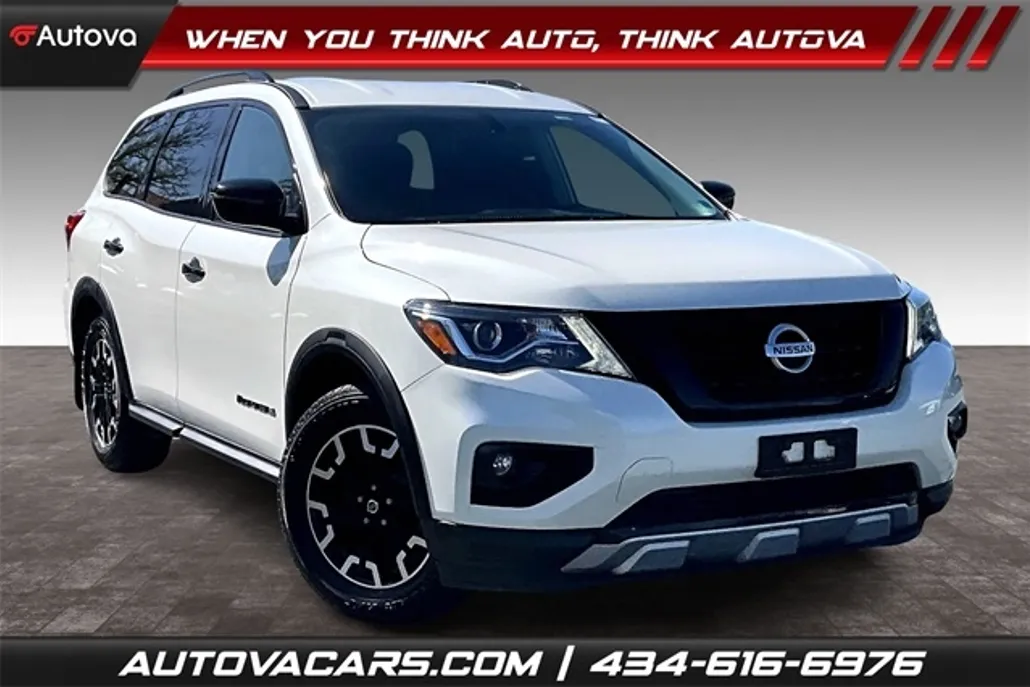 2020 Nissan Pathfinder SV photo 1