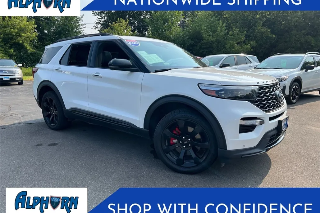 2022 Ford Explorer ST photo 1