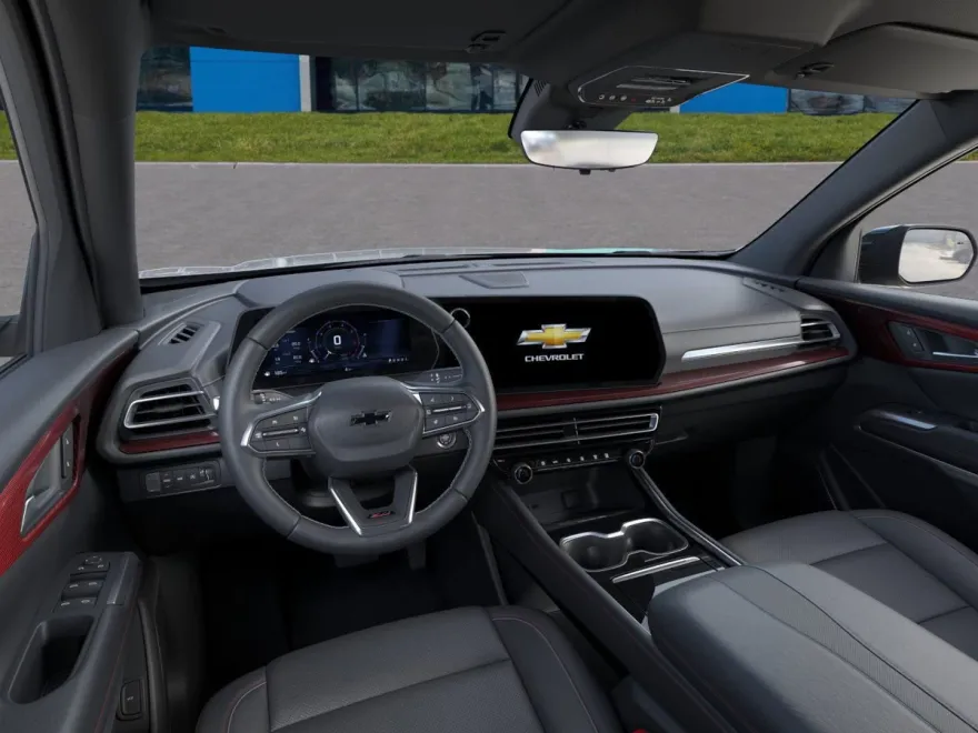 2026 Chevrolet Traverse Z71 photo 1