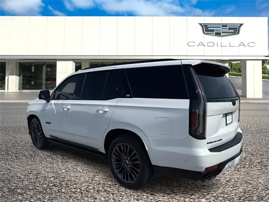 2023 Cadillac Escalade photo 1