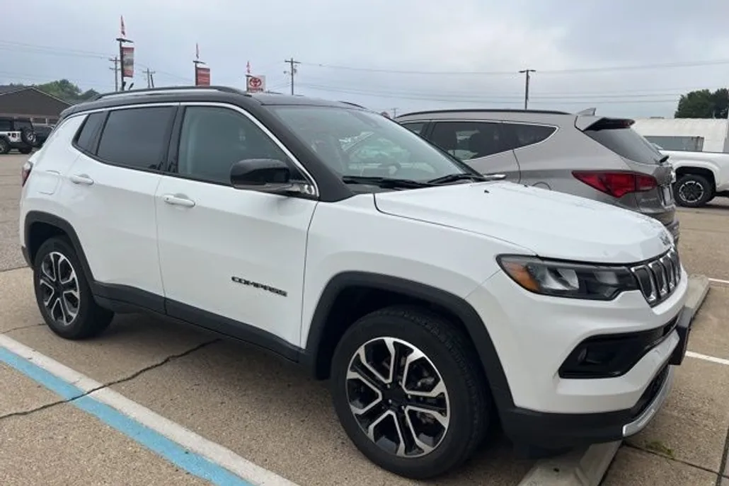 2022 Jeep Compass Limited photo 1