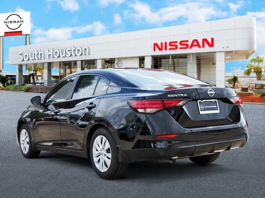 2025 Nissan Sentra S photo 1