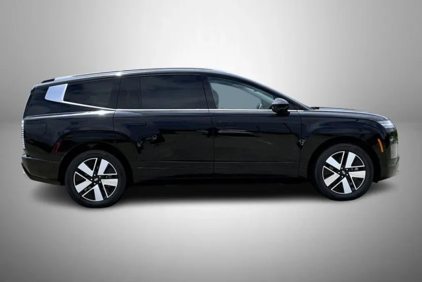 2026 Hyundai Ioniq SEL photo 1
