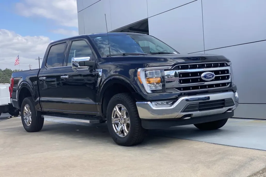 2023 Ford F-150 Lariat photo 1
