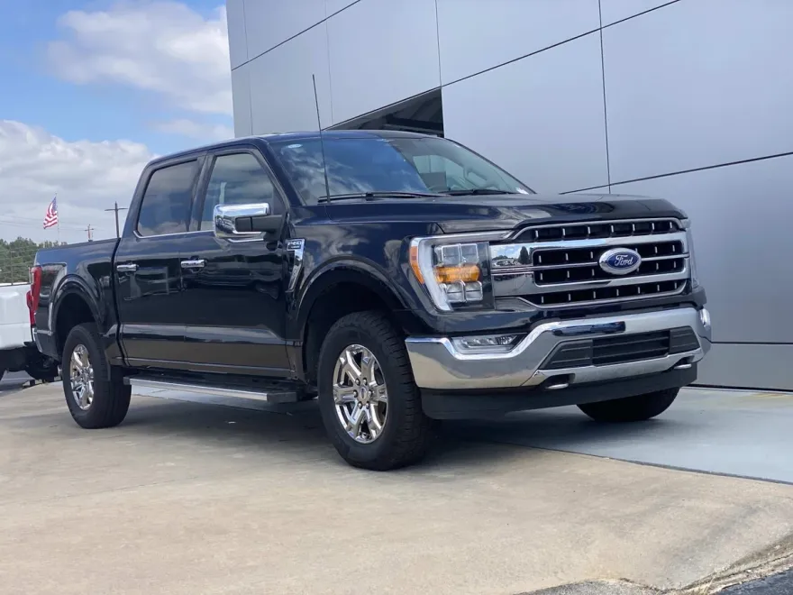 2023 Ford F-150 Lariat photo 1