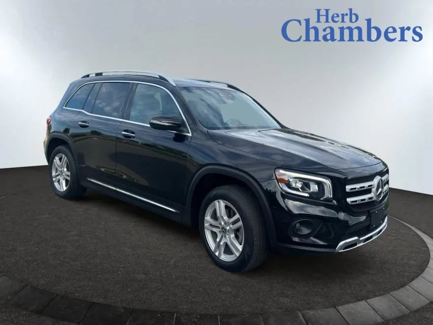 2022 Mercedes Benz GLB 250 4MATIC photo 1