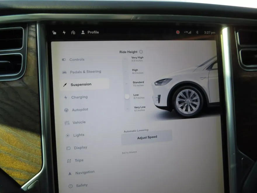 2017 Tesla Model X 100D photo 23