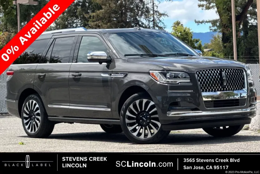2024 Lincoln Navigator Black Label photo 1