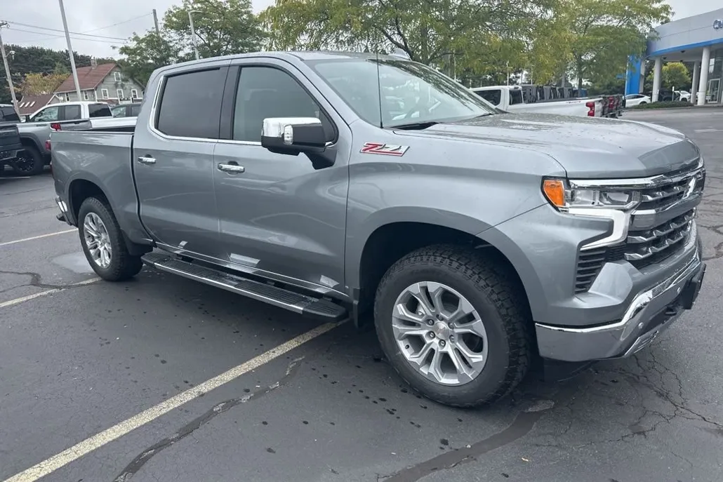 2026 Chevrolet Silverado 1500 LTZ photo 1