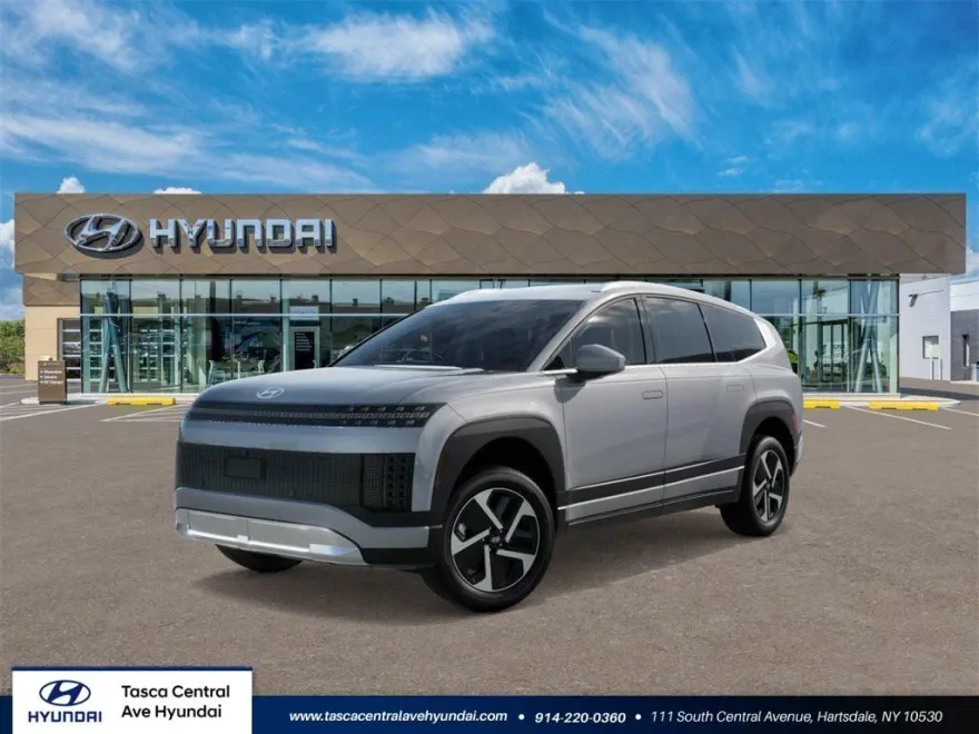 2026 Hyundai Ioniq SE photo 1