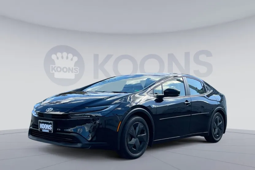 2026 Toyota Prius LE photo 1
