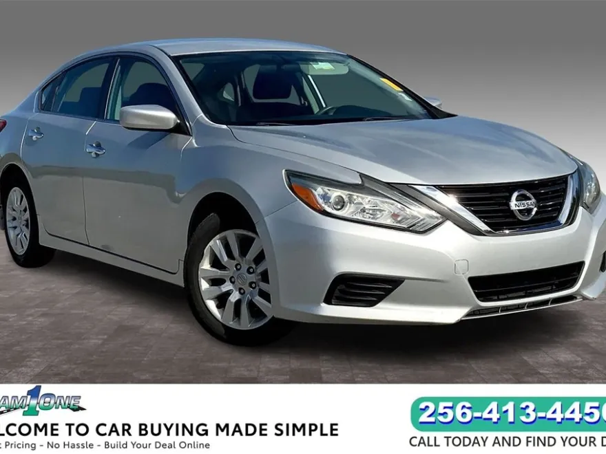 2017 Nissan Altima 2.5 S photo 1