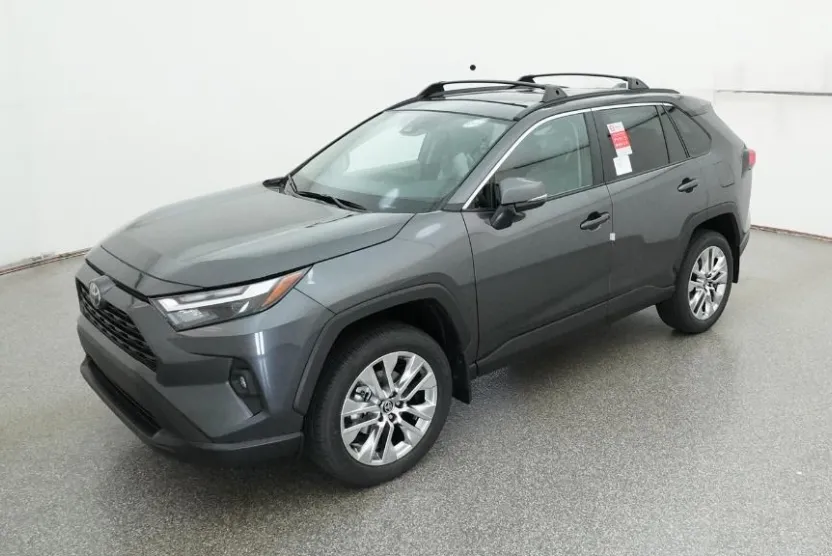 2025 Toyota RAV4 XLE Premium photo 1