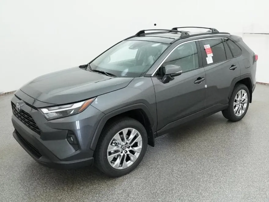 2025 Toyota RAV4 XLE Premium photo 1