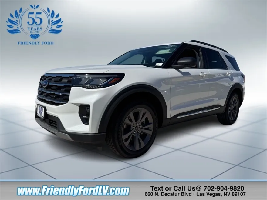 2025 Ford Explorer photo 1