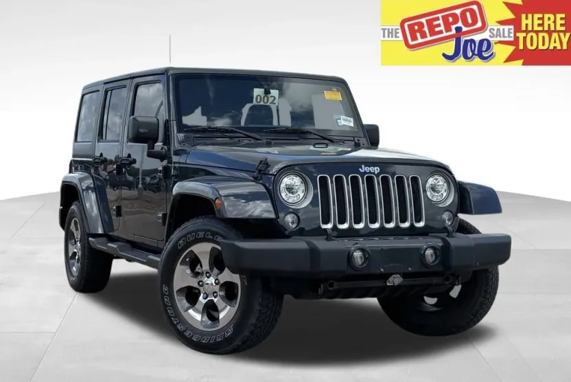 2018 Jeep Wrangler Unlimited Sahara photo 1