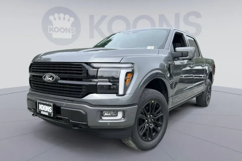 2025 Ford F-150 Platinum photo 1