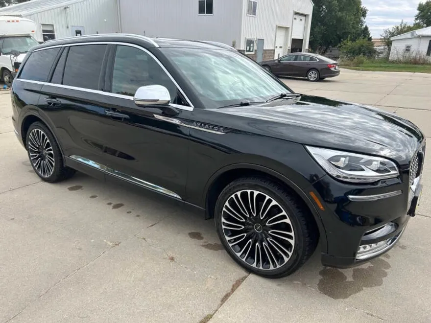 2020 Lincoln Aviator Black Label photo 1