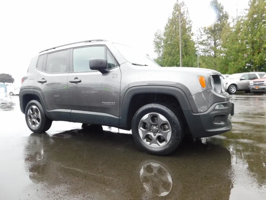 2017 Jeep Renegade Sport photo 1