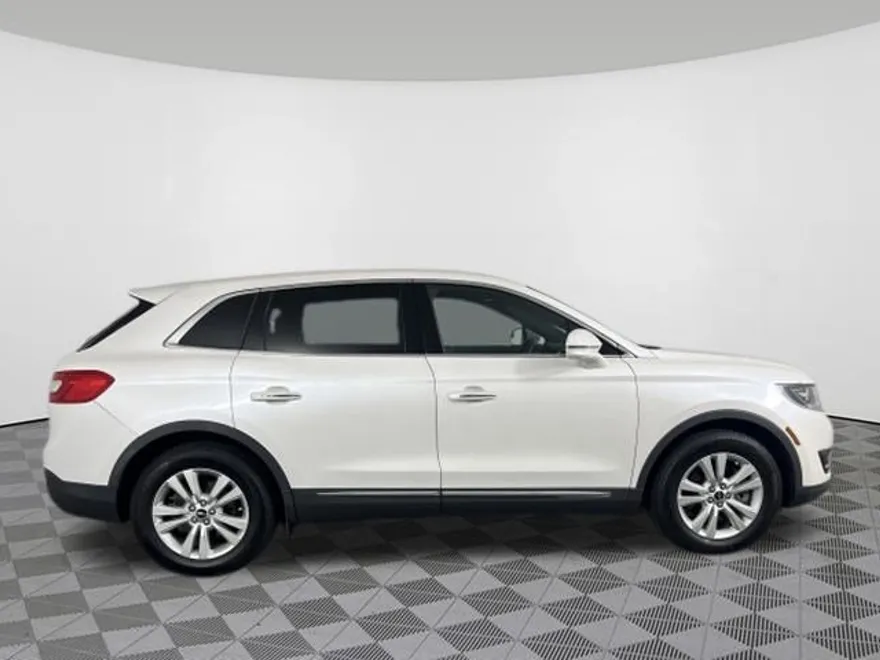 2017 Lincoln MKX Premiere photo 1