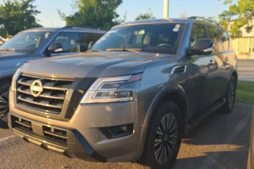 2024 Nissan Armada SL photo 1