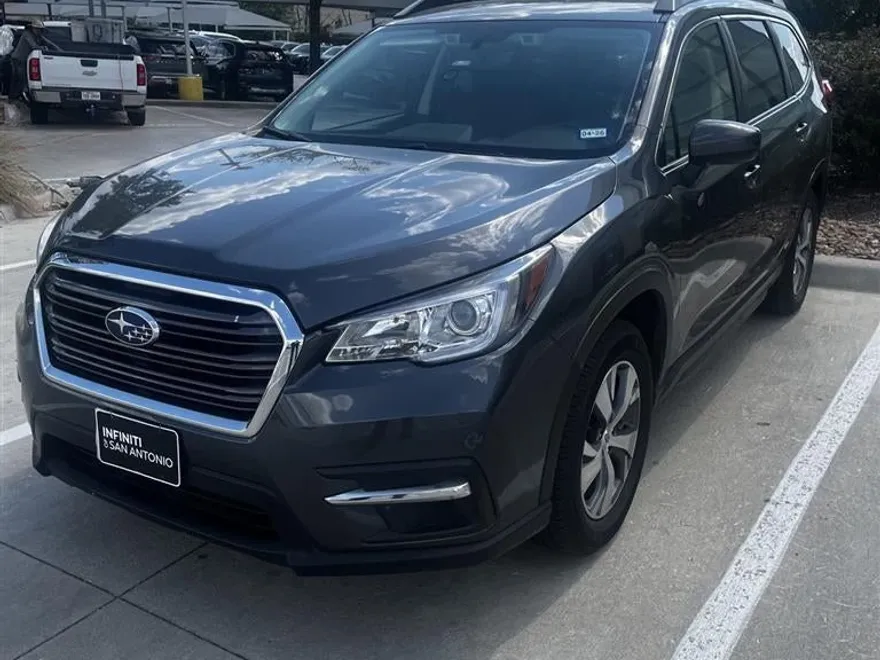 2020 Subaru Ascent Premium photo 1