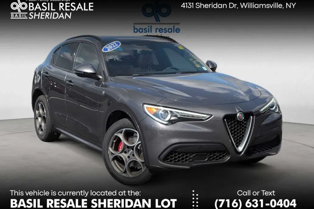 2022 Alfa Romeo Stelvio Ti photo 1