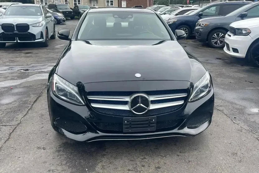 2016 Mercedes Benz C 300 4MATIC Sedan photo 1