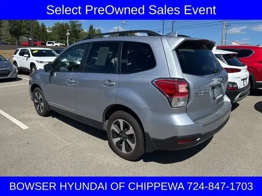 2017 Subaru Forester 2.5i Premium photo 1