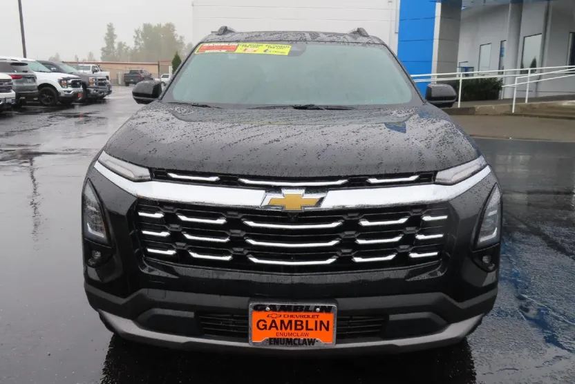 2025 Chevrolet Equinox LT photo 1