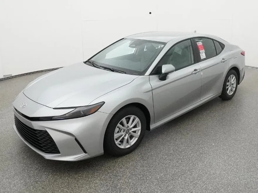 2026 Toyota Camry LE photo 1