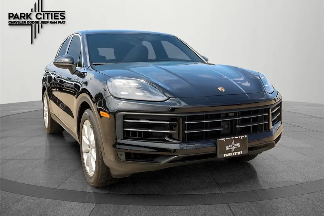 2024 Porsche Cayenne Base photo 1