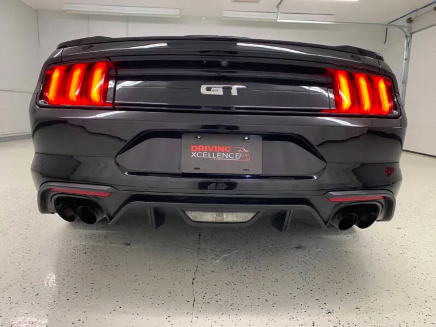 2018 Ford Mustang GT photo 1