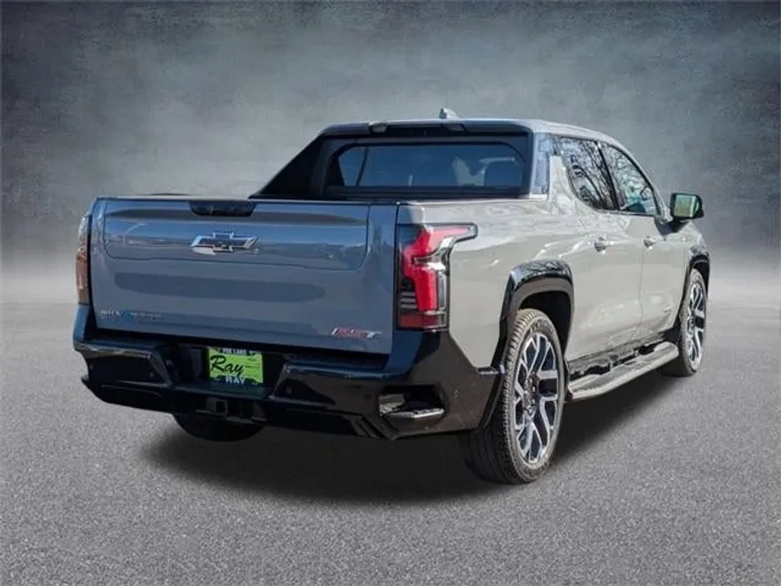 2025 Chevrolet Silverado EV RST photo 1