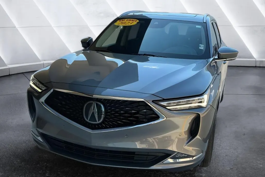 2023 Acura MDX SH-AWD Advance photo 1