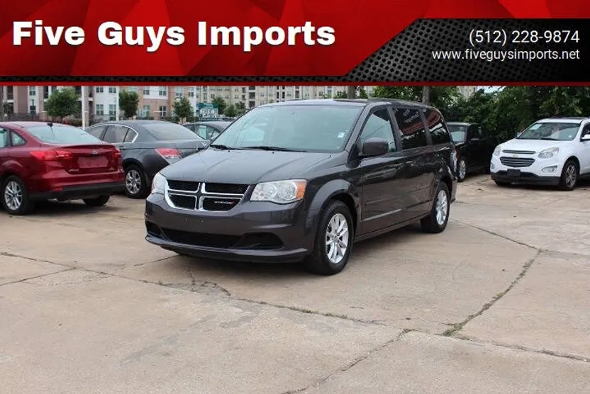 2015 Dodge Grand Caravan SXT photo 1