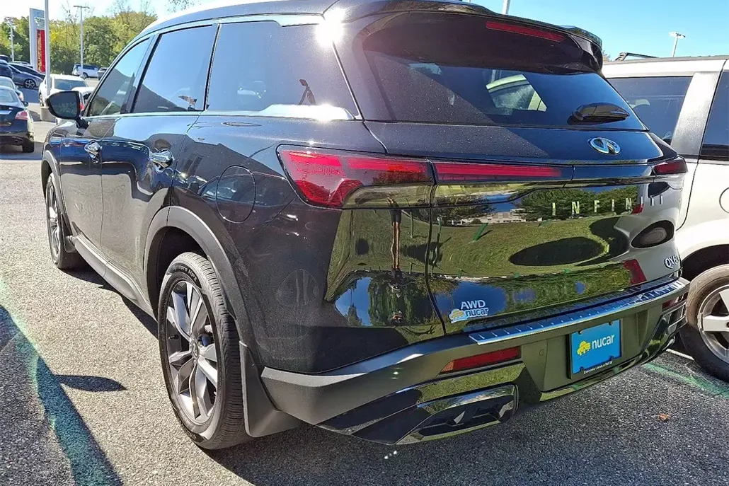 2025 Infiniti QX60 Luxe photo 1