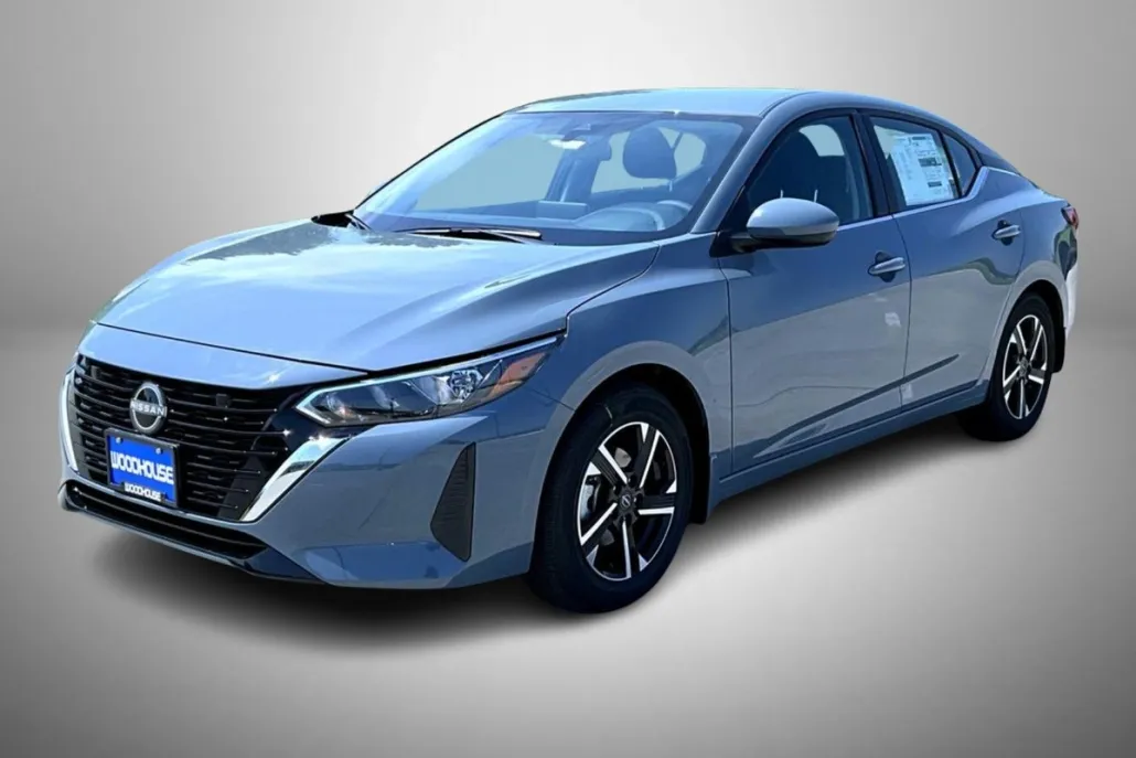 2025 Nissan Sentra SV photo 1