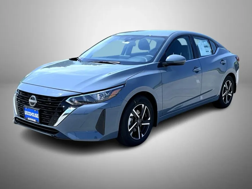 2025 Nissan Sentra SV photo 1