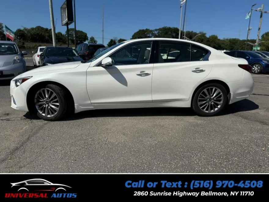 2022 Infiniti Q50 LUXE AWD photo 1
