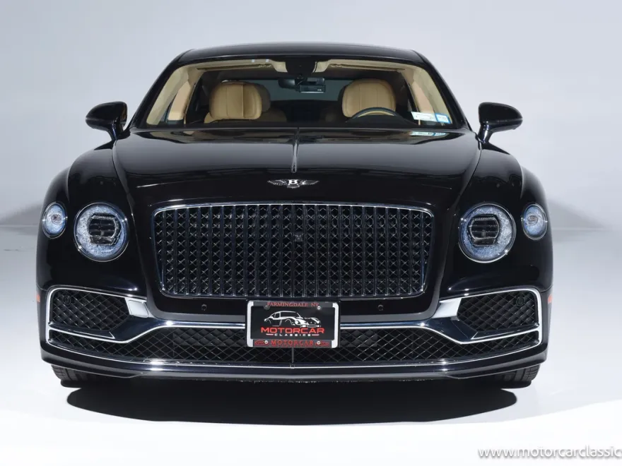 2023 Bentley Flying Spur Hybrid photo 2