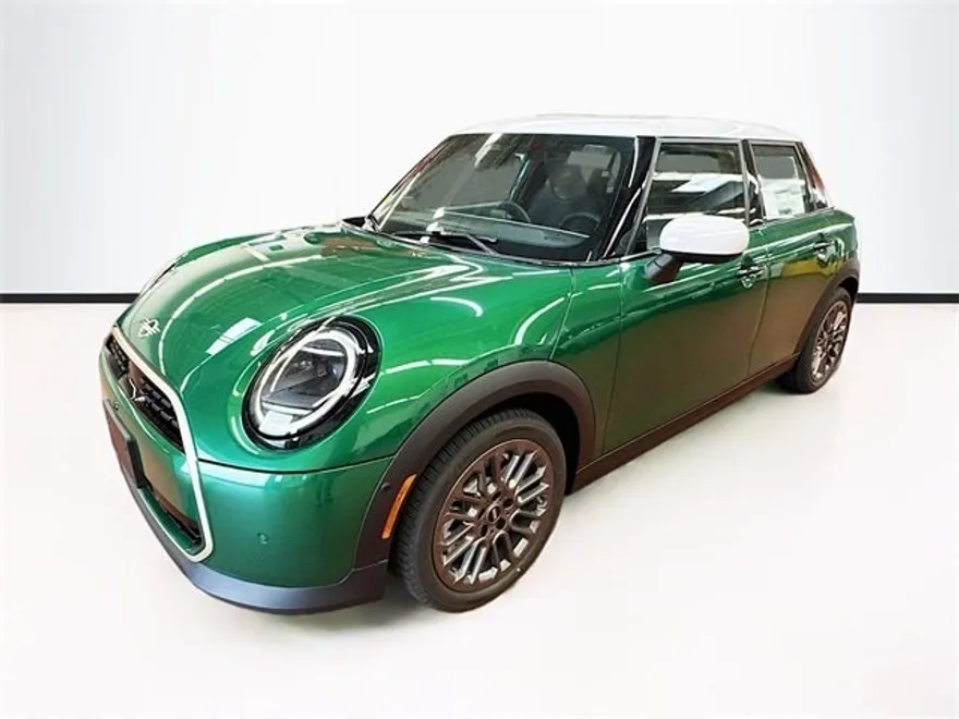 2025 Mini Cooper 4 Door Hardtop Iconic photo 1