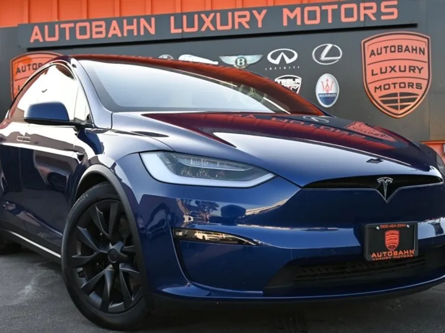 2022 Tesla Model X photo 1