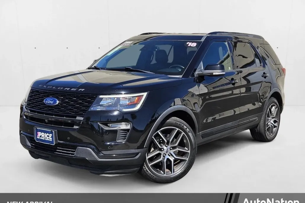 2018 Ford Explorer Sport photo 1