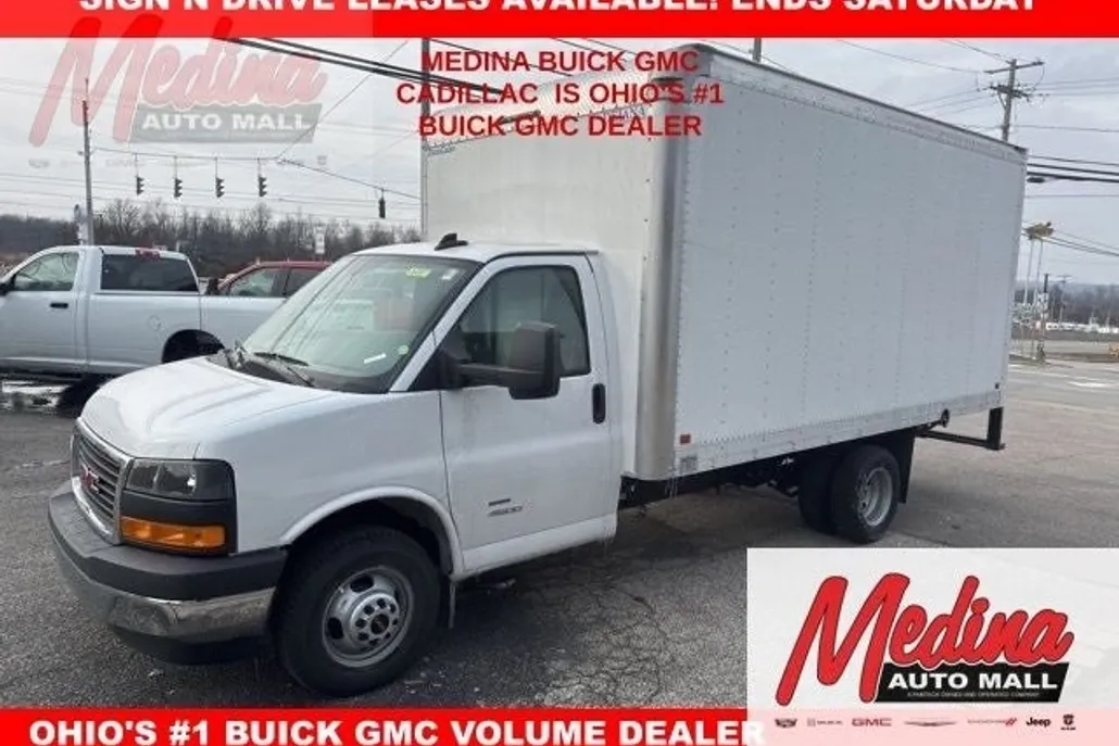 2025 Gmc Savana Cutaway photo 1
