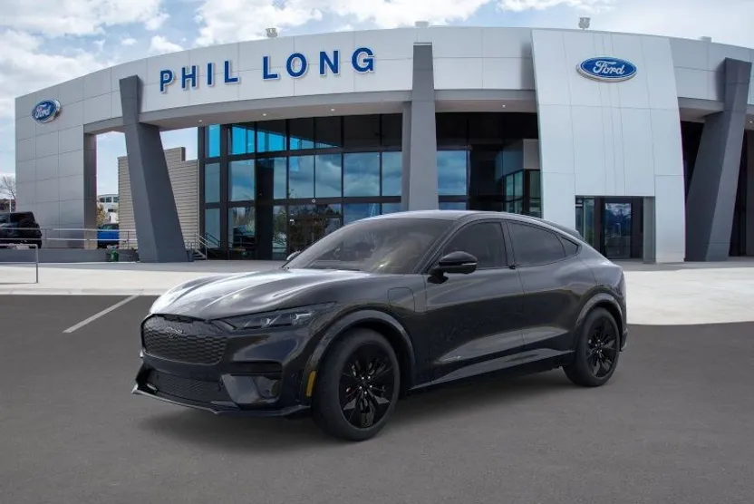 2025 Ford Mustang Mach-E GT photo 1