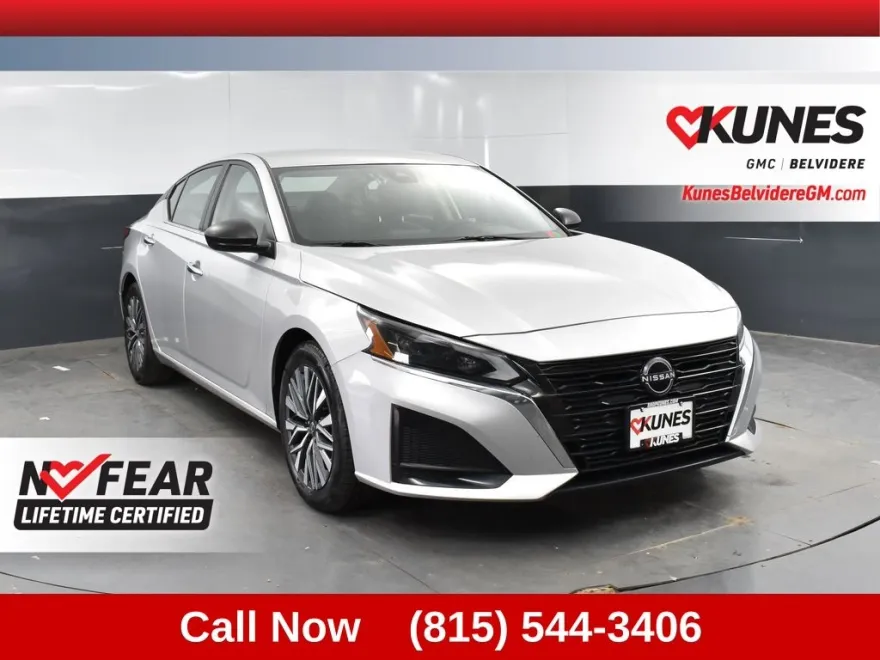 2024 Nissan Altima 2.5 SV photo 1