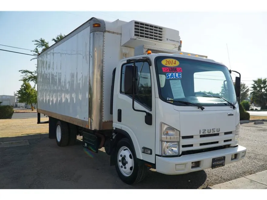 2014 Isuzu NQR/NRR photo 1