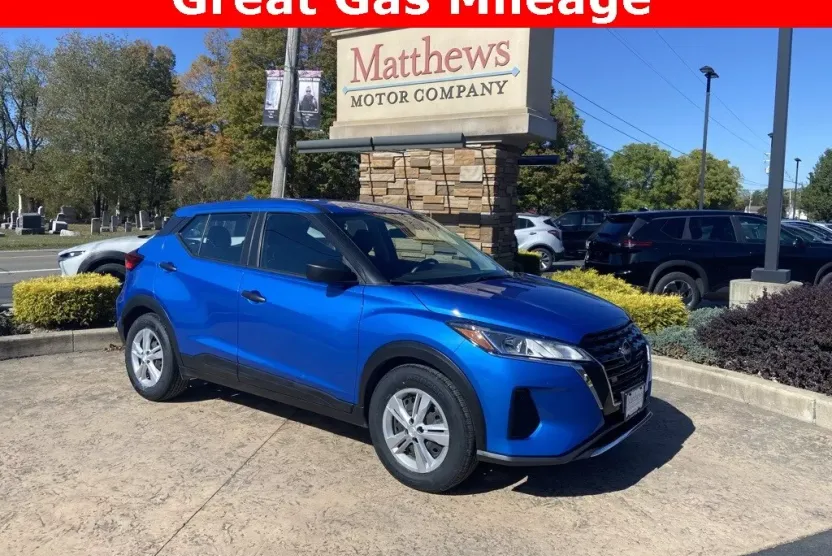 2022 Nissan Kicks S photo 1