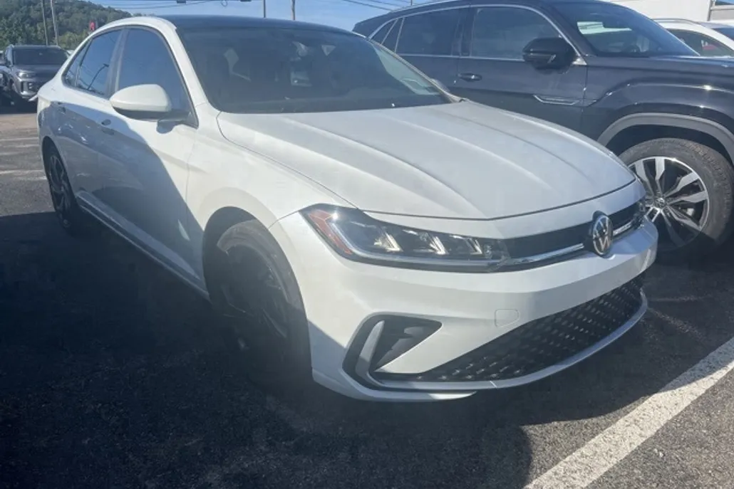 2025 Volkswagen Jetta 1.5T SE photo 1
